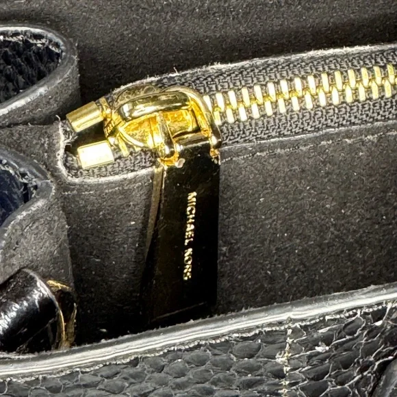 🐍 Michael Kors Genuine Snakeskin Tote – Black (RARE) - Picture 13 of 13